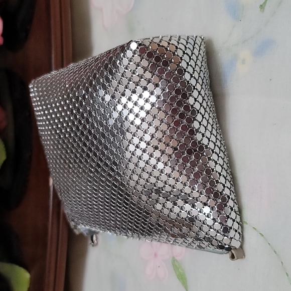 Whiting and Davis Mesh Pouch - Picture 3 of 12